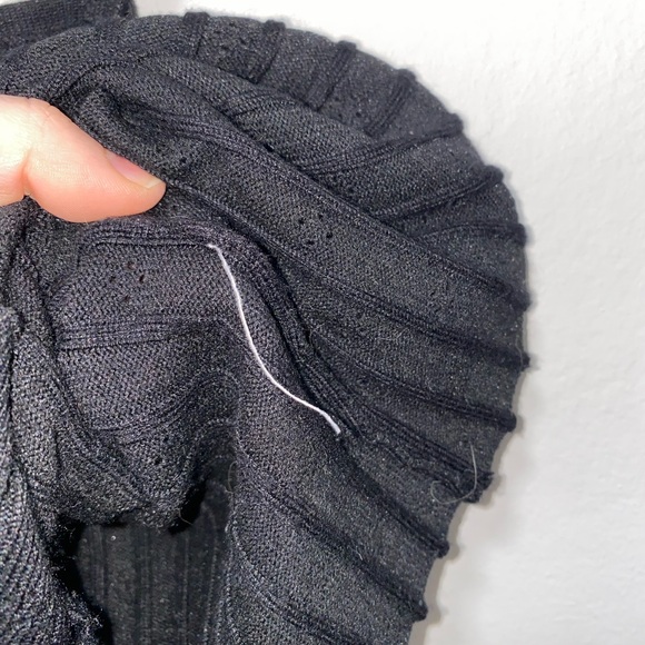 Super Cute Soft & Stretchy Dainty Black Pointelle Cropped Ribbed Cami Tank Top - Picture 6 of 9